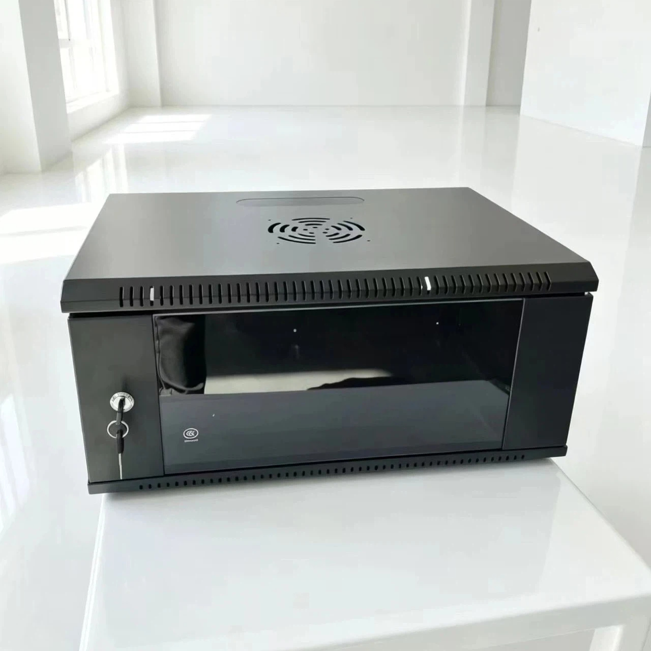 Шкаф настенный телекоммуникационный 4U 530×400 мм